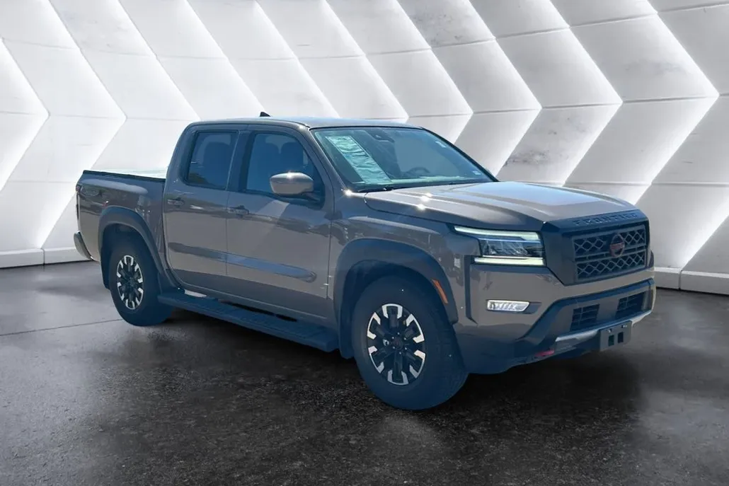2024 Nissan Frontier PRO-X photo 1