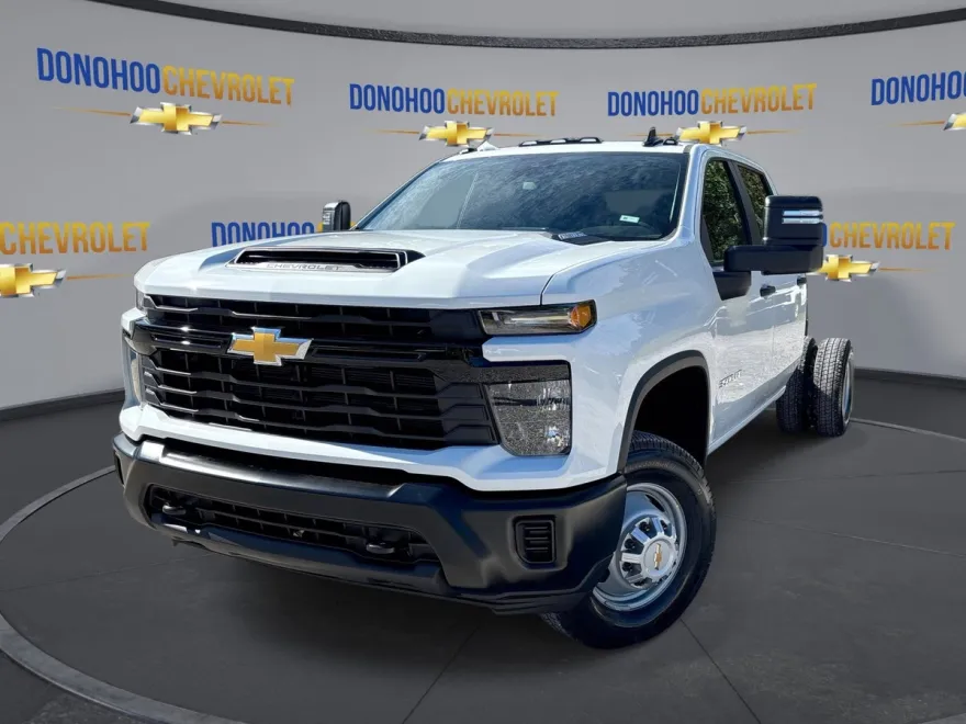 2026 Chevrolet Silverado 3500HD Work Truck photo 1