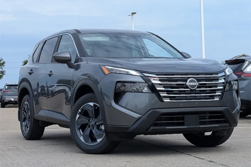 2026 Nissan Rogue SV photo 1