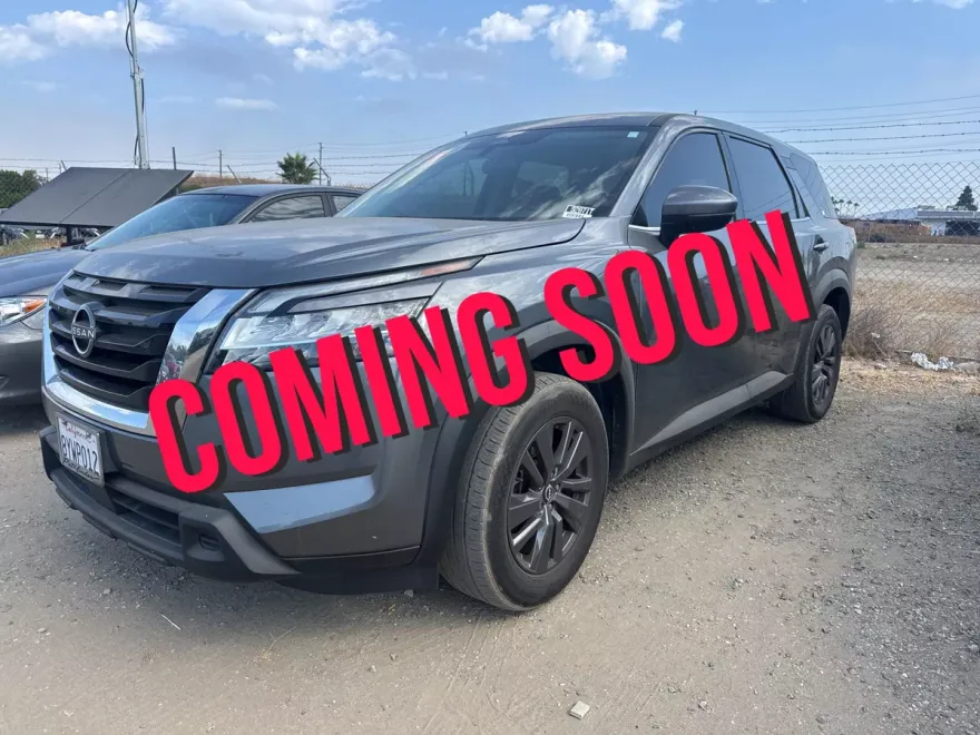 2022 Nissan Pathfinder S photo 1