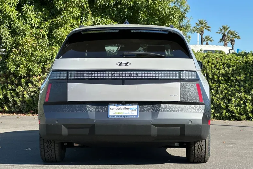 2025 Hyundai Ioniq 5 photo 1