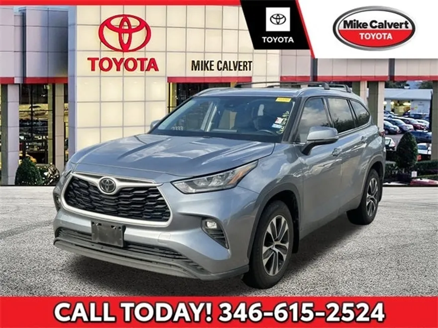 2020 Toyota Highlander XLE photo 1