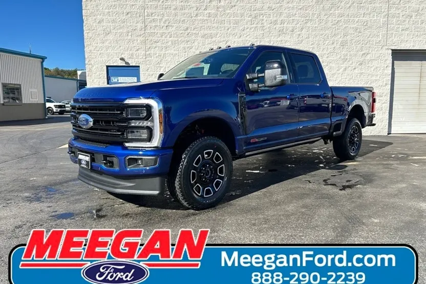 2026 Ford F-350 Platinum photo 1