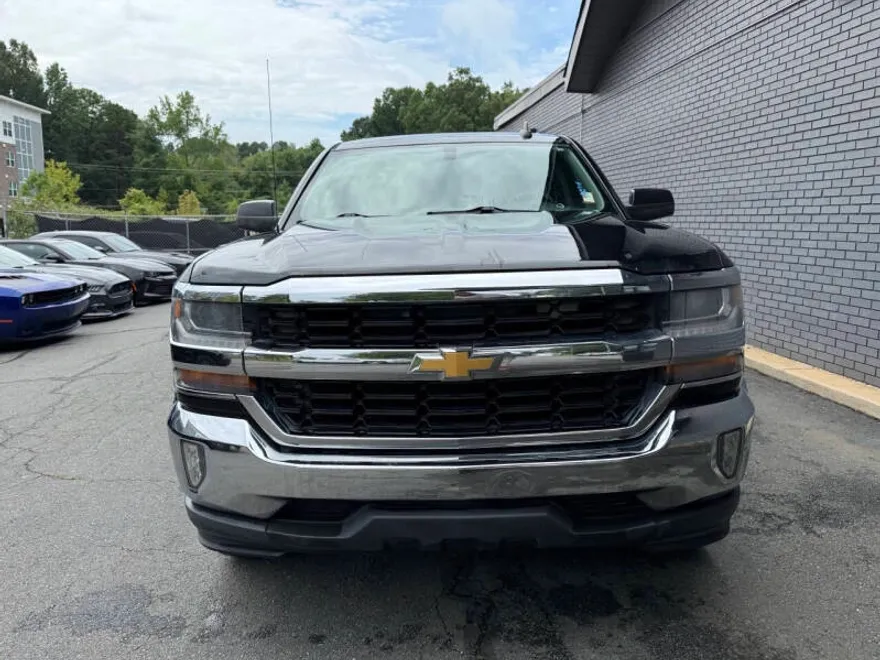 2016 Chevrolet Silverado 1500 LT photo 1