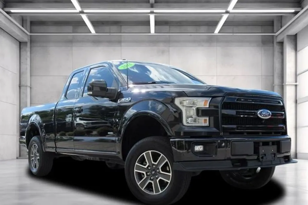 2015 Ford F-150 Lariat photo 1