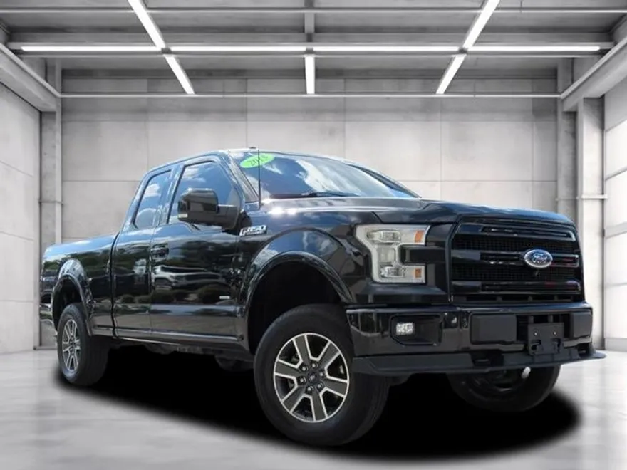 2015 Ford F-150 Lariat photo 1
