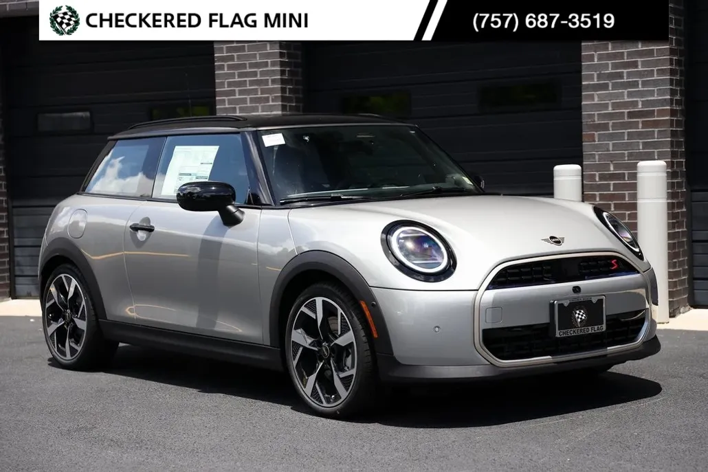2025 Mini Cooper S Iconic photo 1