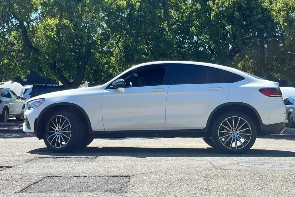 2021 Mercedes Benz GLC 300 4MATIC Coupe photo 1