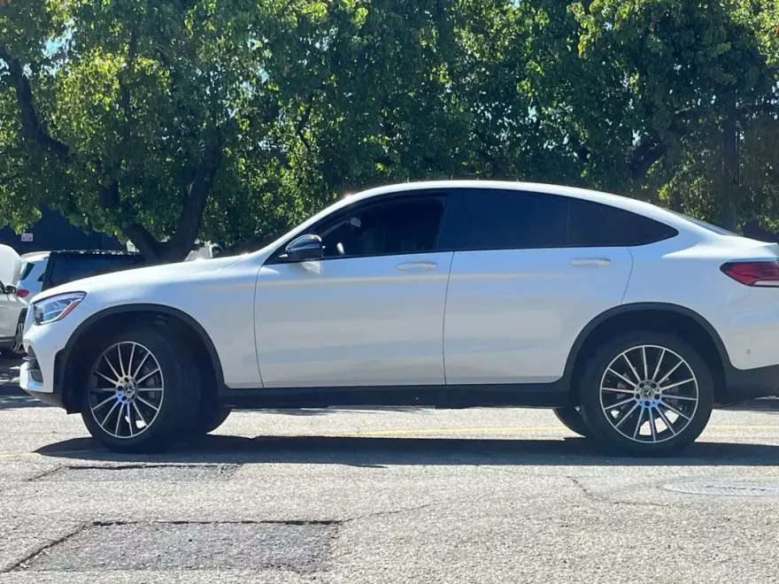 2021 Mercedes Benz GLC 300 4MATIC Coupe photo 1