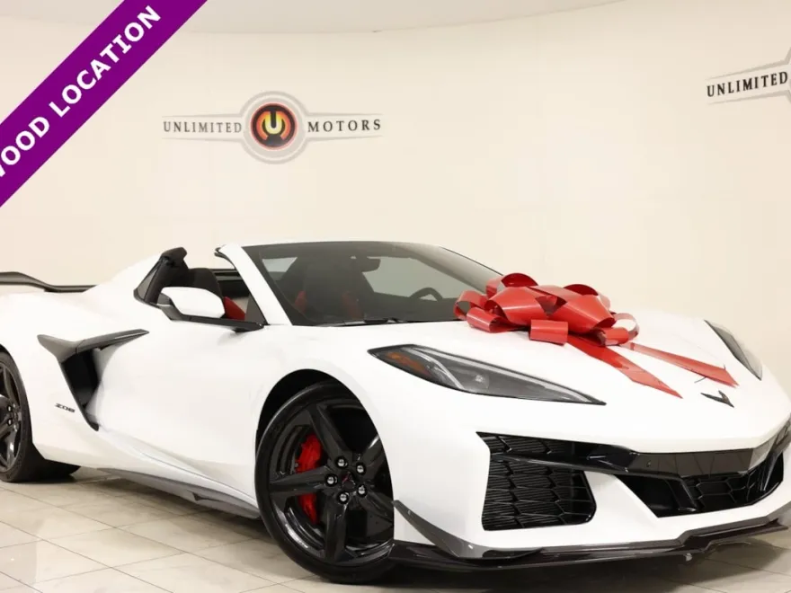2023 Chevrolet Corvette Z06 3LZ photo 1