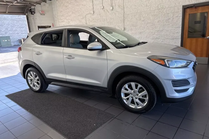 2019 Hyundai Tucson SE photo 1
