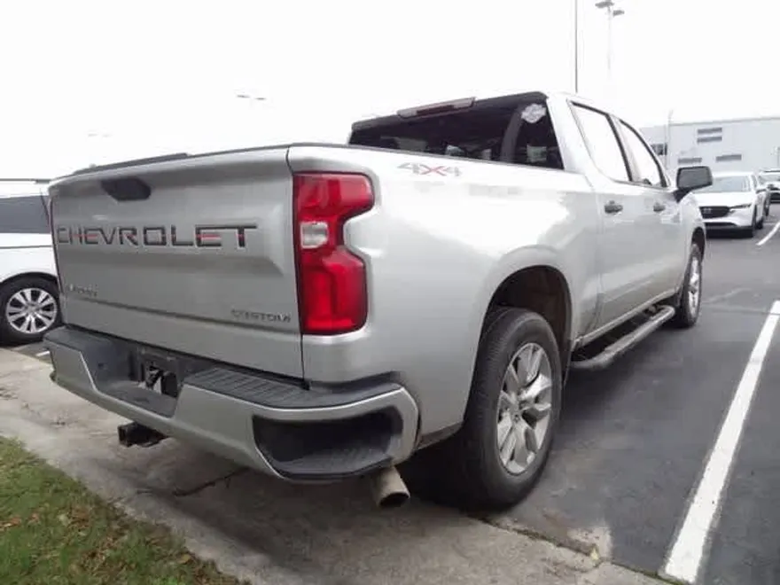 2020 Chevrolet Silverado 1500 Custom photo 1