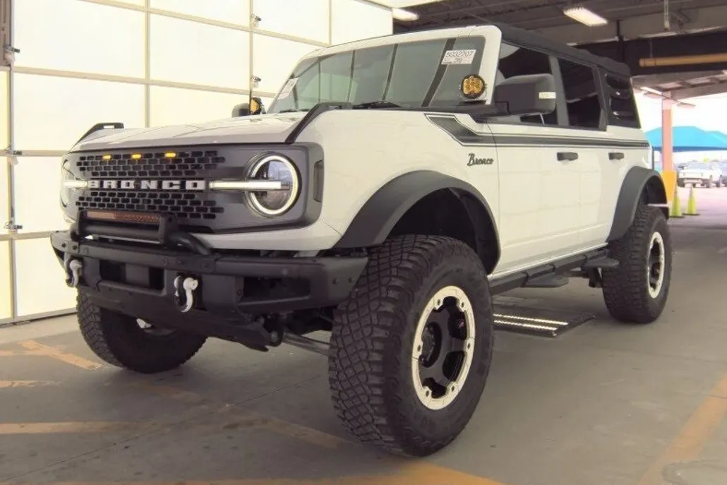 2021 Ford Bronco Badlands photo 1