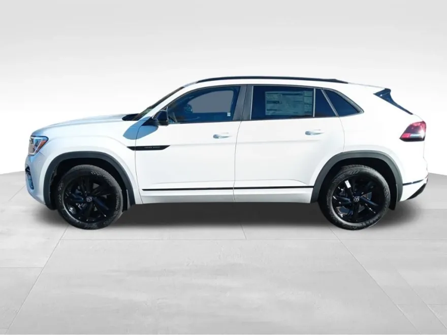 2025 Volkswagen Atlas Cross Sport SEL R-Line photo 1