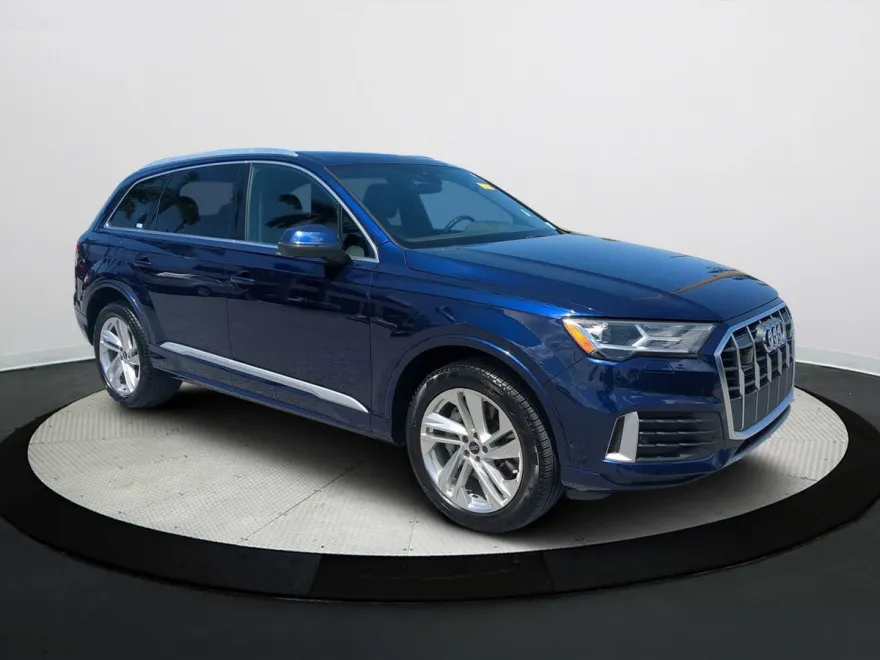 2021 Audi Q7 45 Premium Plus photo 1
