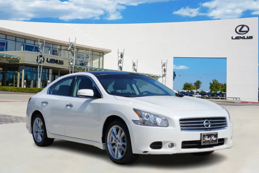2011 Nissan Maxima SV Premium photo 1