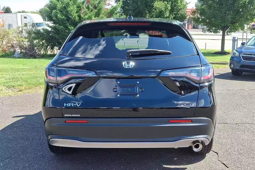 2025 Honda HR-V Sport photo 1