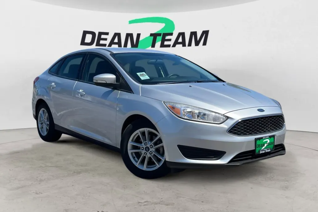 2017 Ford Focus SE photo 1