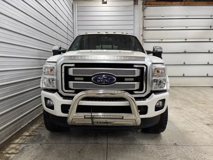 2016 Ford F-350 Platinum photo 1