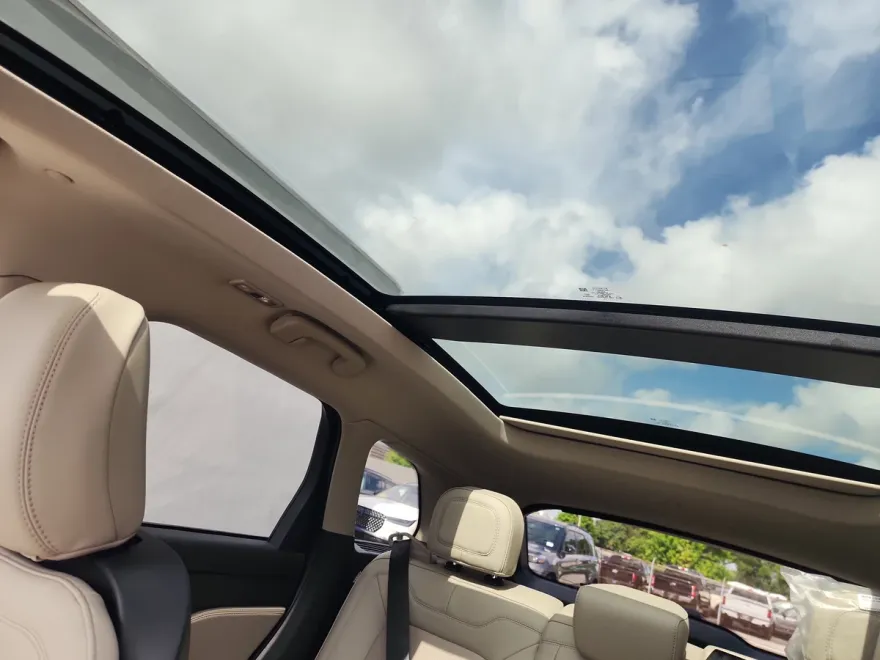 2025 Lincoln Corsair Grand Touring photo 1