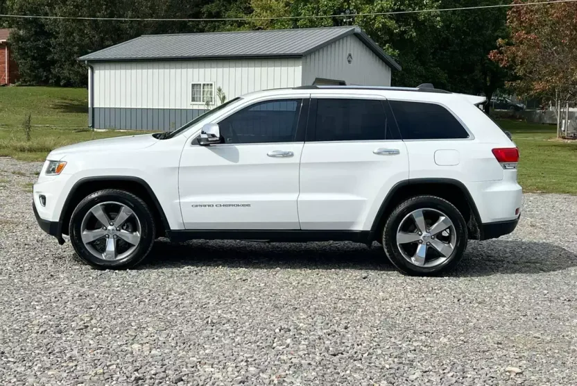 2014 Jeep Grand Cherokee Limited Sport photo 1