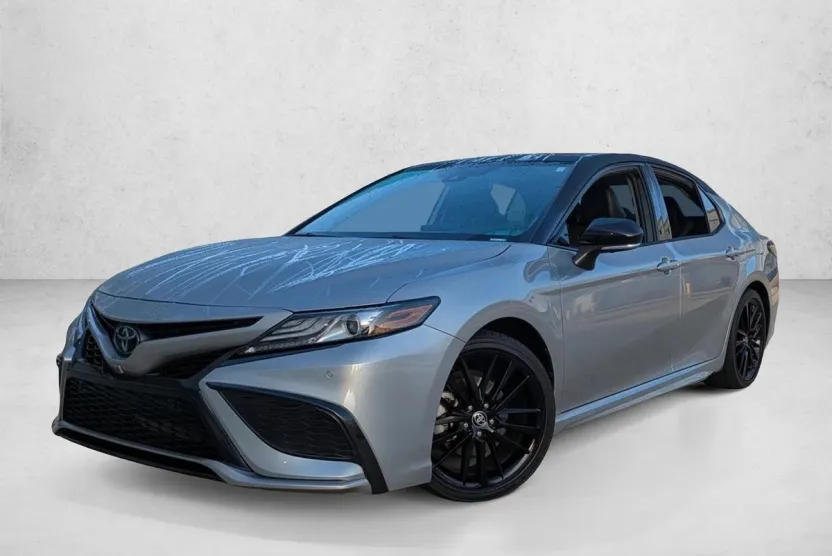 2022 Toyota Camry XSE photo 1