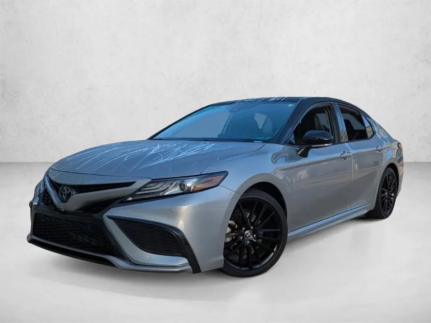 2022 Toyota Camry XSE photo 1