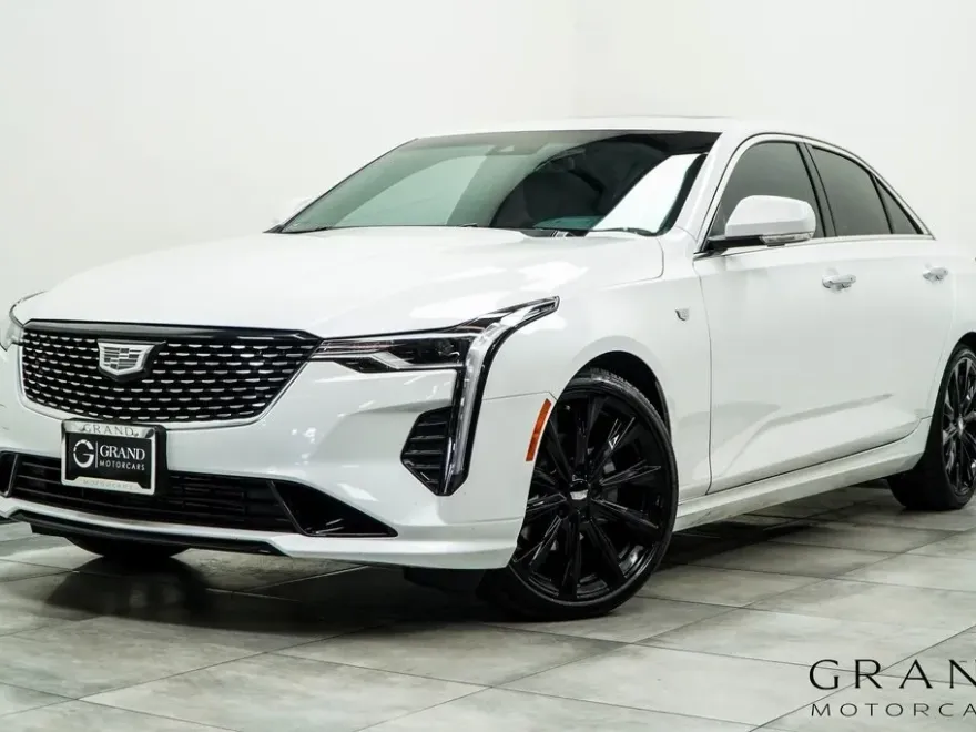 2023 Cadillac CT4 Luxury photo 1