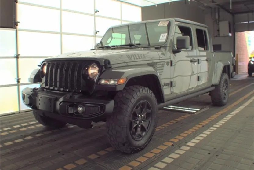 2021 Jeep Gladiator Willys photo 1