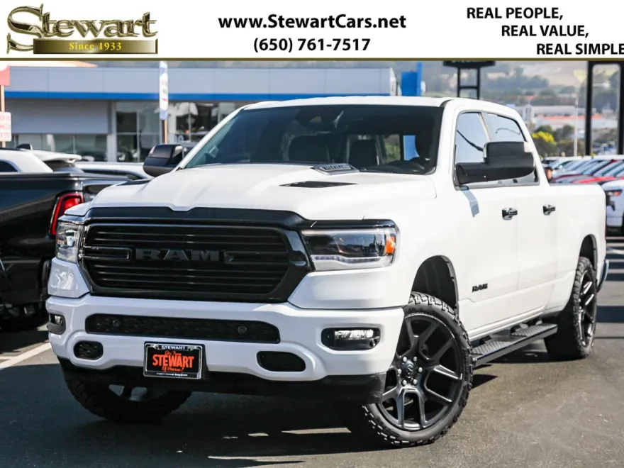 2023 Ram 1500 Laramie photo 1