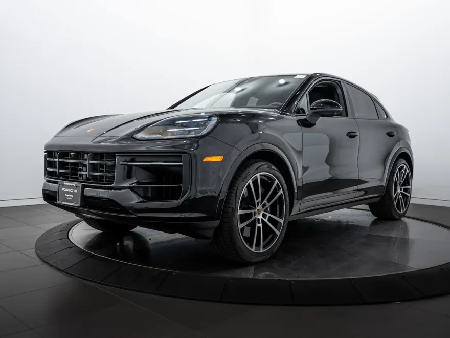 2025 Porsche Cayenne Coupe photo 1