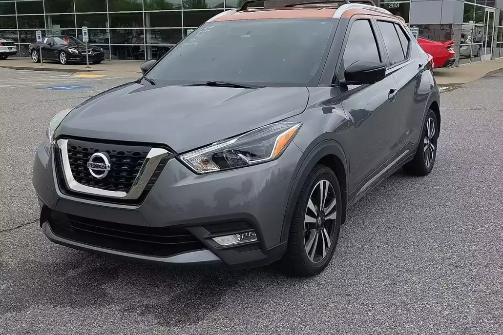2018 Nissan Kicks SR photo 1