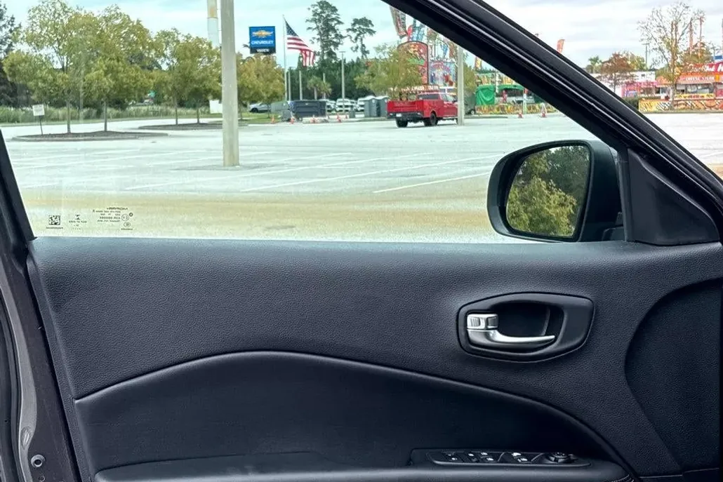 2020 Jeep Compass Latitude photo 1