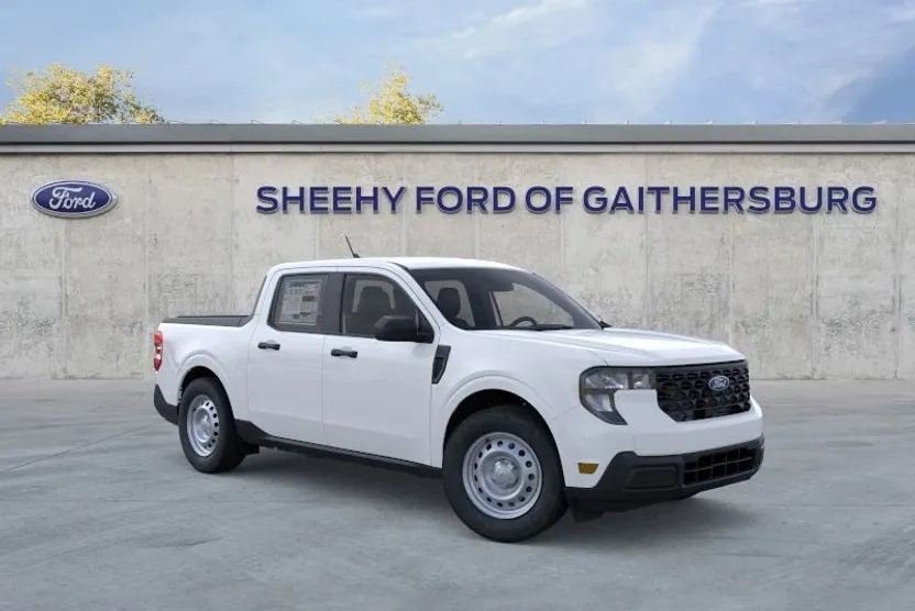 2025 Ford Maverick XL photo 1