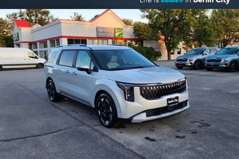 2026 Kia Carnival EX photo 1