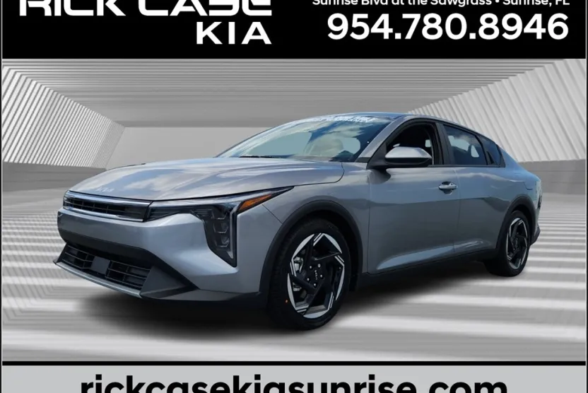 2025 Kia K4 EX photo 1