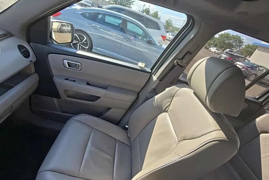 2014 Honda Pilot EX-L photo 1