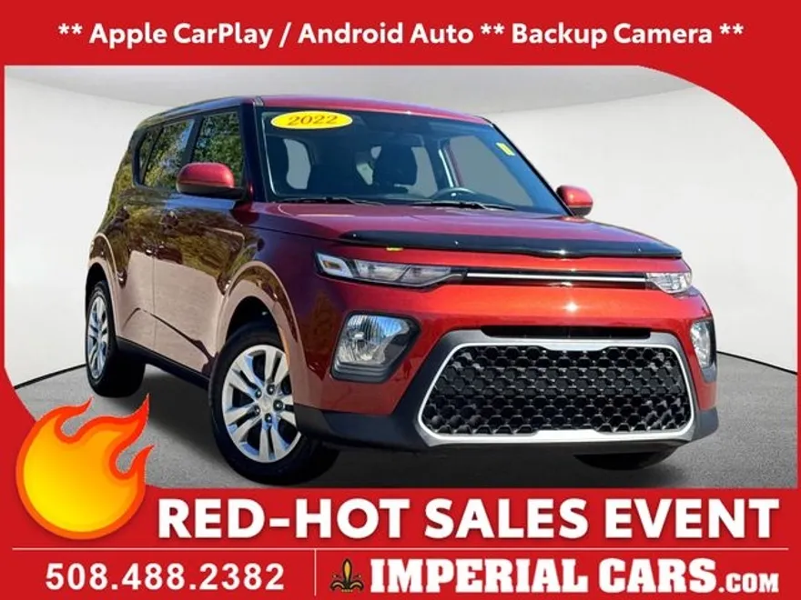 2022 Kia Soul LX photo 1