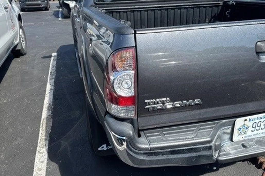 2014 Toyota Tacoma 4x4 Double Cab photo 1