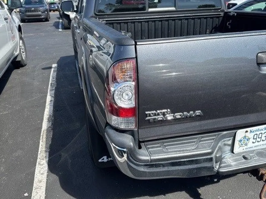 2014 Toyota Tacoma 4x4 Double Cab photo 1