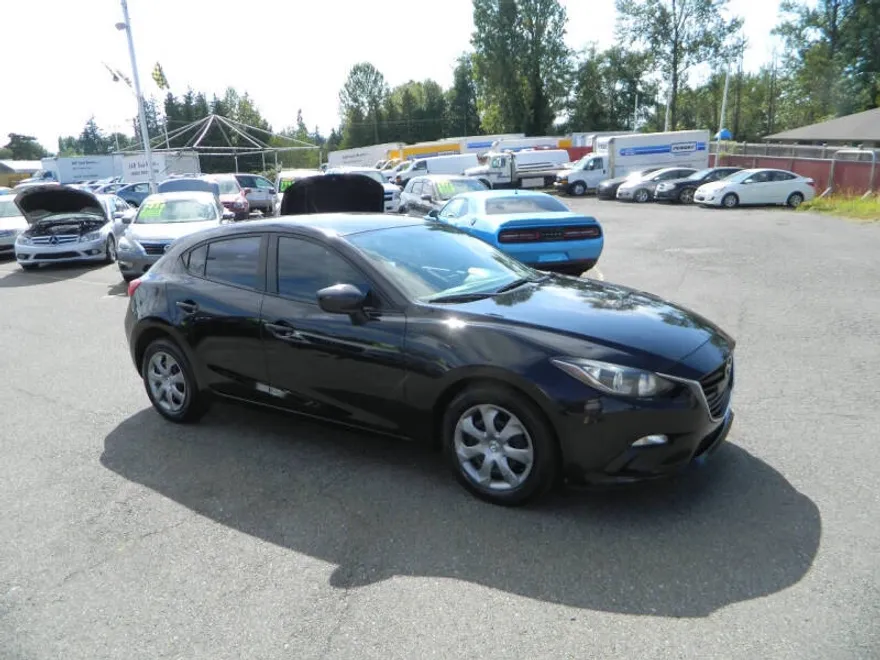 2015 Mazda Mazda3 i Sport photo 1