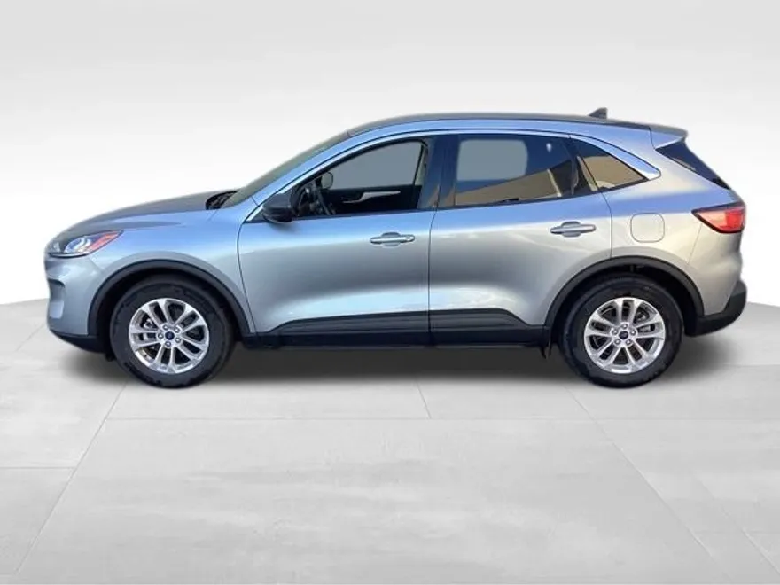 2022 Ford Escape SE photo 1