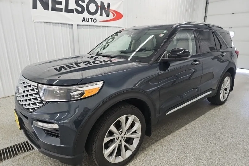 2023 Ford Explorer Platinum photo 1