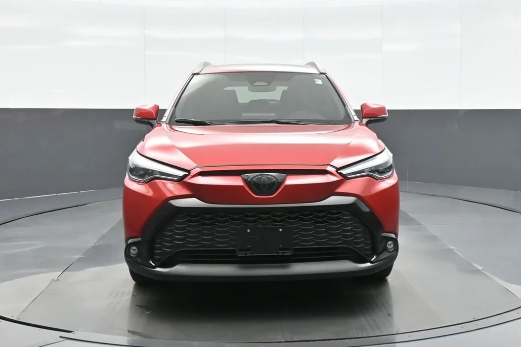 2024 Toyota Corolla Cross Hybrid XSE photo 1
