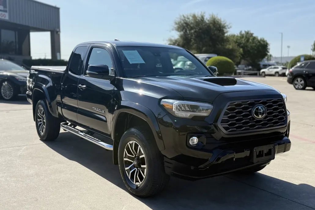 2022 Toyota Tacoma TRD Sport photo 1