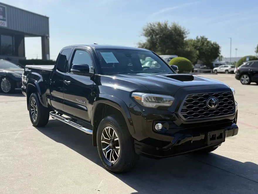 2022 Toyota Tacoma TRD Sport photo 1