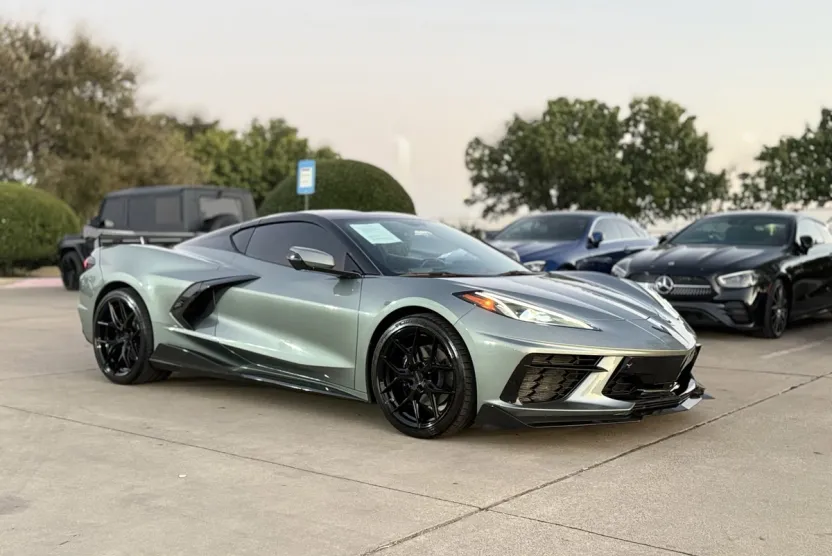 2023 Chevrolet Corvette Stingray 2LT photo 1