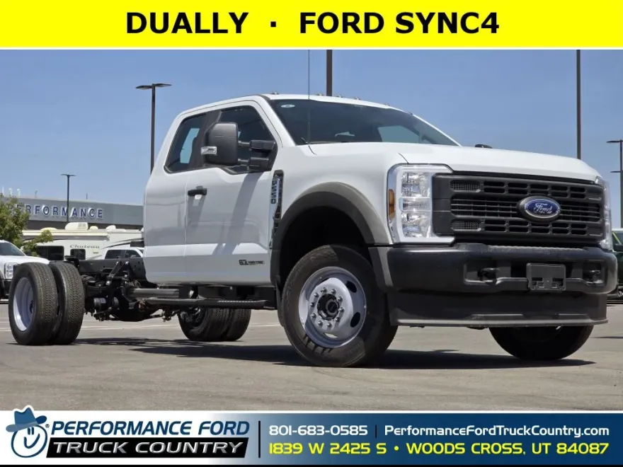 2025 Ford F-550 XL photo 1