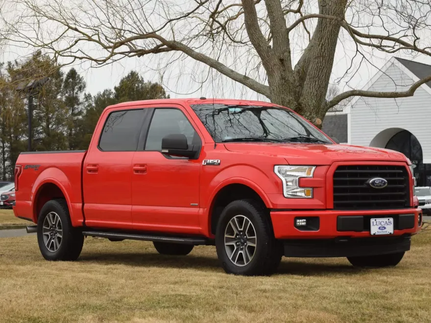 2017 Ford F-150 XLT photo 1