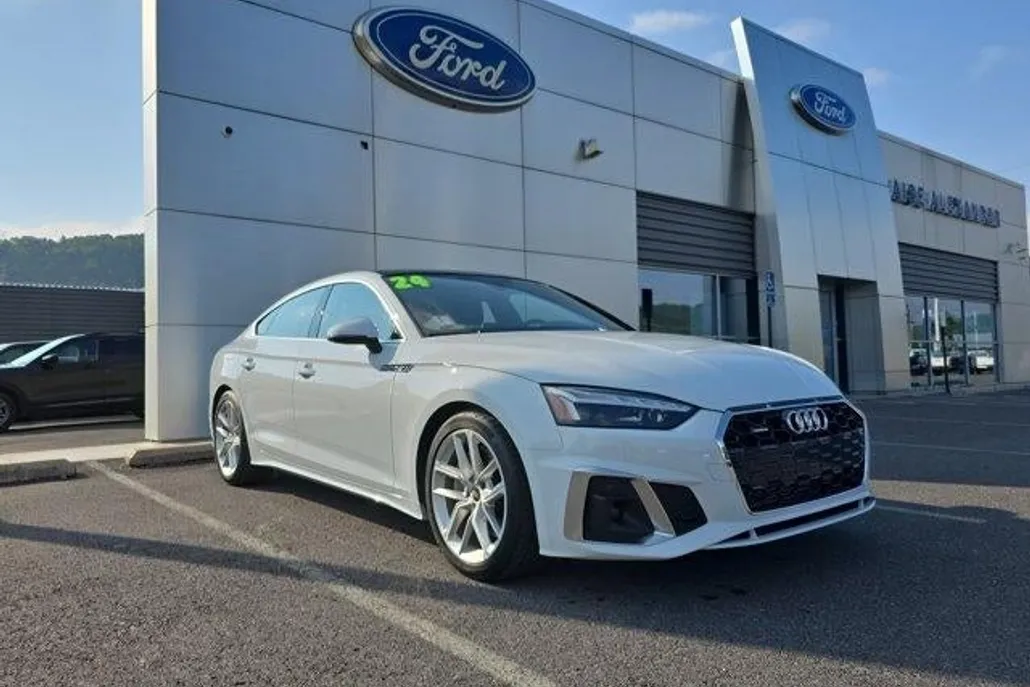2024 Audi A5 S line Premium Plus 45 TFSI Quattro photo 1